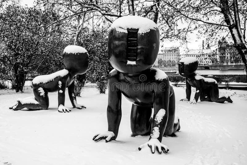 La Statue Du Bebe Geant A Prague Photo Editorial Image Du Destination Jour