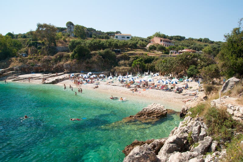 Praia de Kassiopi, ilha de Corfu, Grécia imagens de stock Praia de Kassiopi, ilha de Corfu, Grécia imagens de stock