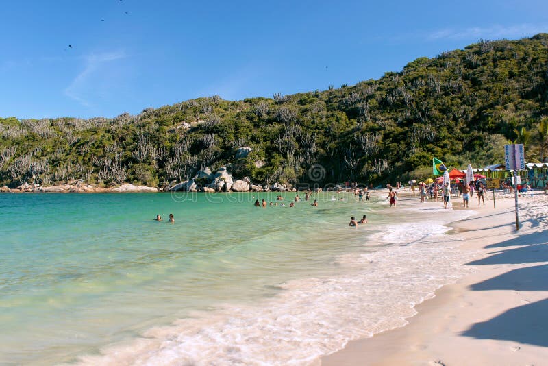 PRAIA ROBI FORNO, ARRAIAL ROBI CABO Forno plaża Brazylia zdjęcia stock PRAIA ROBI FORNO, ARRAIAL ROBI CABO Forno plaża Brazylia zdjęcia stock