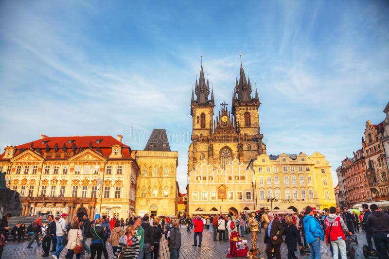Praça da cidade velha em Praga imagem de stock Praça da cidade velha em Praga imagem de stock