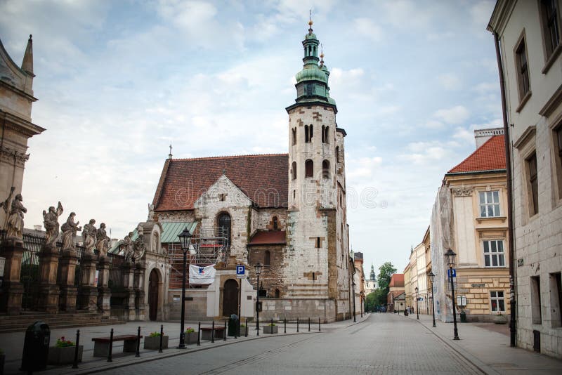 Praça da cidade velha, mercado, Krakow 12 de junho de 2016 foto de stock Praça da cidade velha, mercado, Krakow 12 de junho de 2016 foto de stock