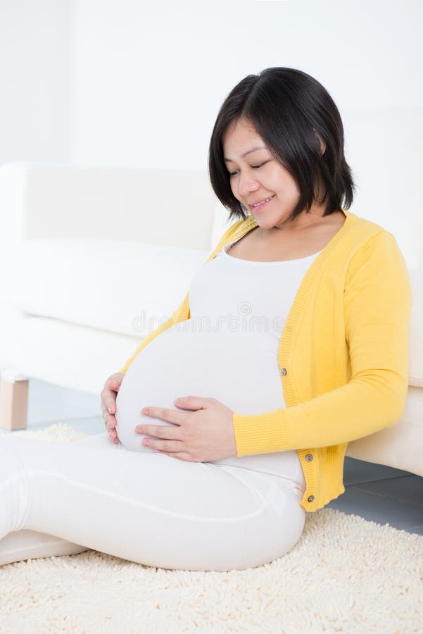Pregnant Asian Chinese Woman Stock Image - Image of living ...