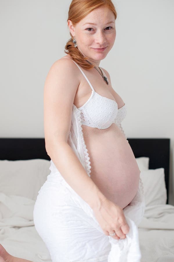 Pregnant Redhead Porn - Pregnant redhead pics - XXX photo