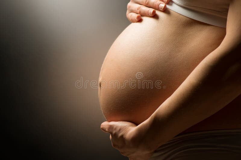 Tehotná žena brucho.
