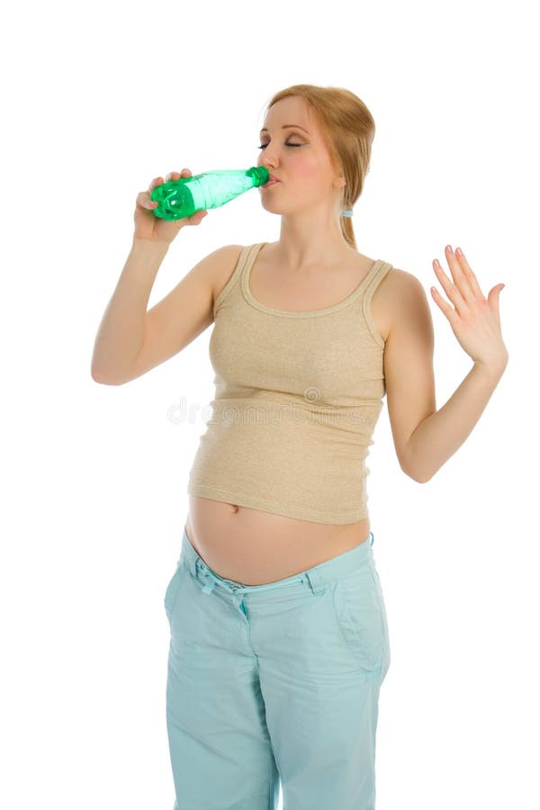 Pregnant woman drink water