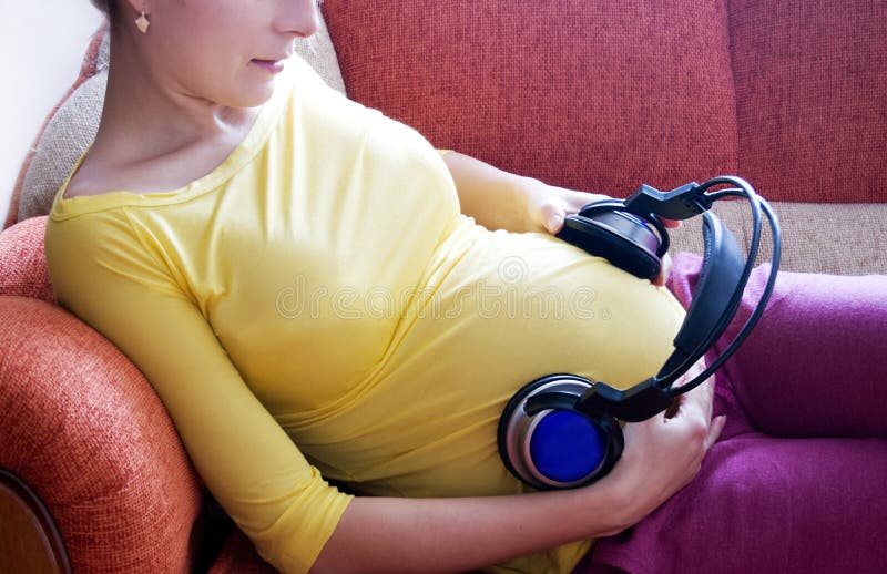 Pregnant woman and music