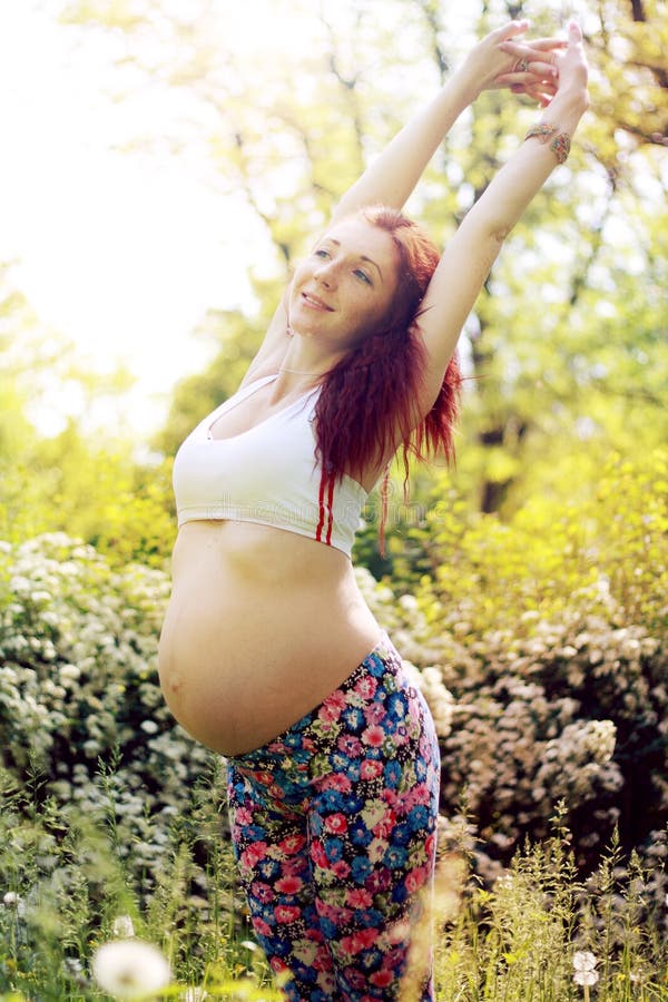 Pregnant Woman Relaxing Outside Stock Image Image Of Standing