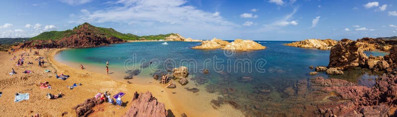 Pregonda-stranden i norr om menorca spain royaltyfria foton