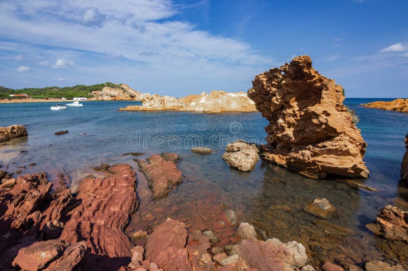 Pregonda-stranden i norr om menorca spain arkivbilder
