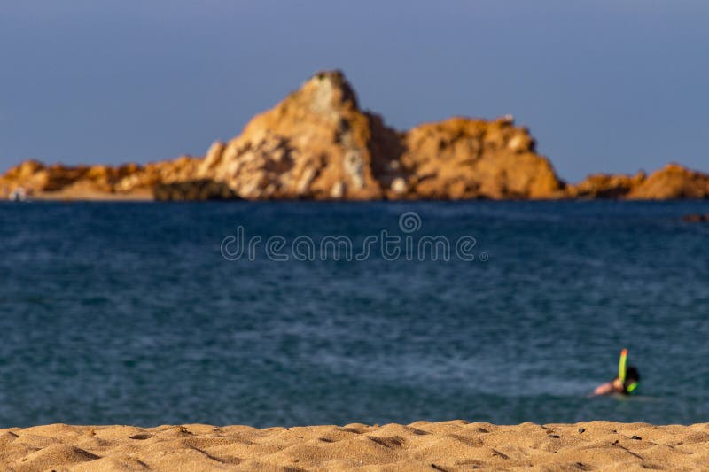 Pregonda-stranden i norr om menorca i Spanien
