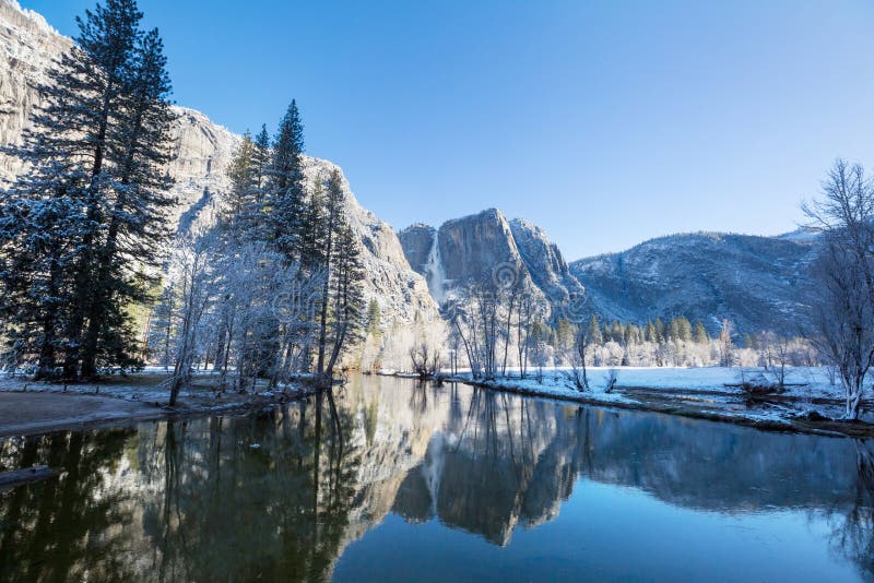 Premier ressort dans Yosemite photos stock Premier ressort dans Yosemite photos stock