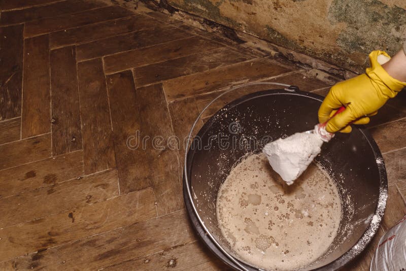 Preparing a Mortar Plaster Stirring Mix Water Consistency Emulsion