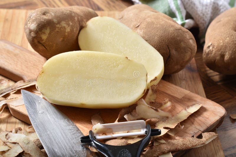 Preparing russet potatoes