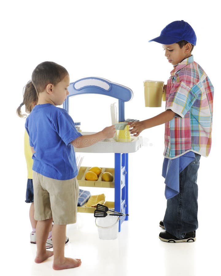 preschoolervending royaltyfri foto preschoolervending royaltyfri foto