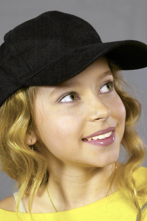 Pretty girl wearing a baseball cap