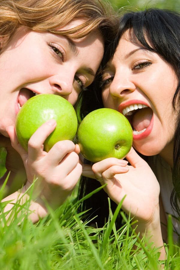 34+ Pretty women eating green apple Free Stock Photos StockFreeImages