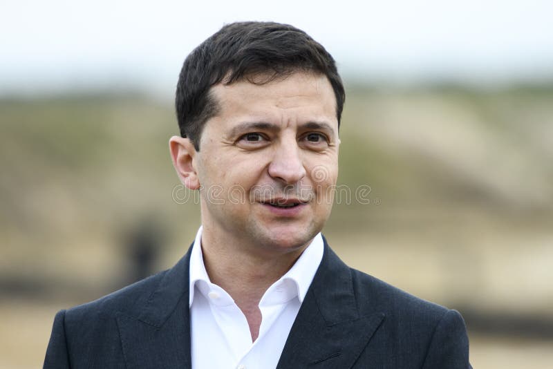 Prezydent Ukrainy Wołodymyr Zelenski we wsi Stare, Ukraina, 30 września 2019 r. obraz stock Prezydent Ukrainy Wołodymyr Zelenski we wsi Stare, Ukraina, 30 września 2019 r. obraz stock