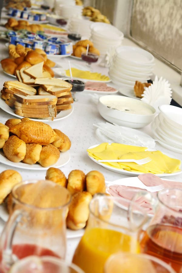 Prima colazione chiara immagini stock libere da diritti Prima colazione chiara immagini stock libere da diritti