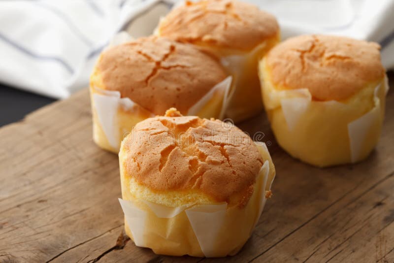 Primer delicioso de la vida del pastel de queso de la miel del postre dulce suave de los pasteles aún imagen de archivo Primer delicioso de la vida del pastel de queso de la miel del postre dulce suave de los pasteles aún imagen de archivo