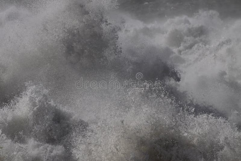 Primer tempestuoso de las ondas de fractura fotos de archivo libres de regalías Primer tempestuoso de las ondas de fractura fotos de archivo libres de regalías
