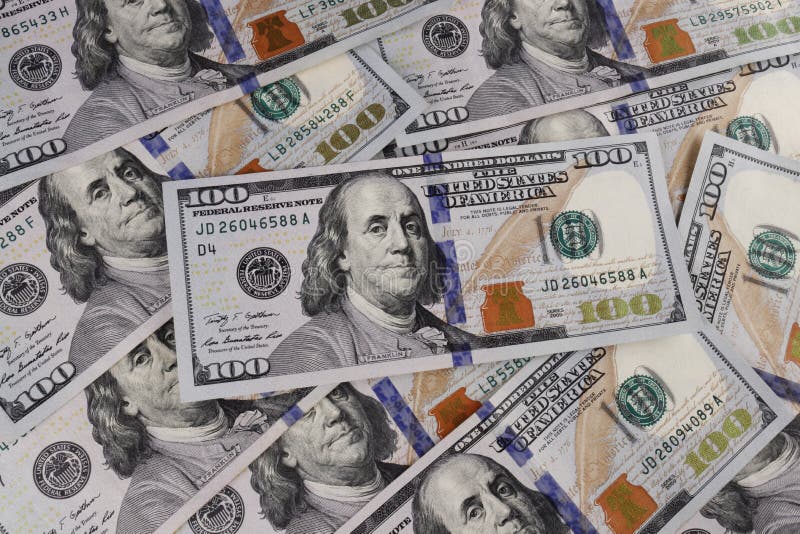 Primo piano di Ben Franklin su cento banconote in dollari per fondo IX fotografia stock libera da diritti Primo piano di Ben Franklin su cento banconote in dollari per fondo IX fotografia stock libera da diritti