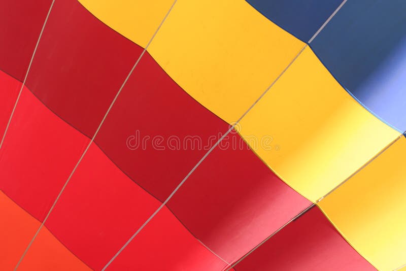Primo piano variopinto del dirigible immagini stock libere da diritti Primo piano variopinto del dirigible immagini stock libere da diritti