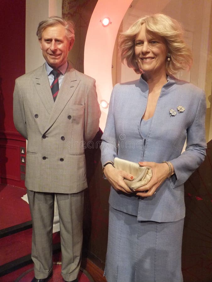 Free Prince Charles & Camilla Wax Statue Stock Image - 36370871