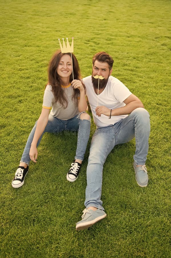 Princesa E Hipster Pareja En Amor De Apoyo De Cabina Juvenil Gente Emocional Vacaciones De Verano Matanza De Parejas Carefree Foto de archivo - Imagen de hombres, exterior: 173537846 Princesa E Hipster Pareja En Amor De Apoyo De Cabina Juvenil Gente Emocional Vacaciones De Verano Matanza De Parejas Carefree Foto de archivo - Imagen de hombres, exterior: 173537846
