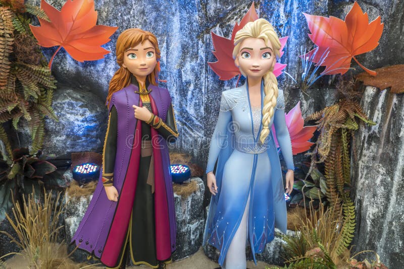 Princess Elsa and Anna from Frozen 2 Magical Journey. this Event is a  Promotion for New Disney Blockbuster Movie Editorial Stock Photo - Image of  frozen, children: 164197928