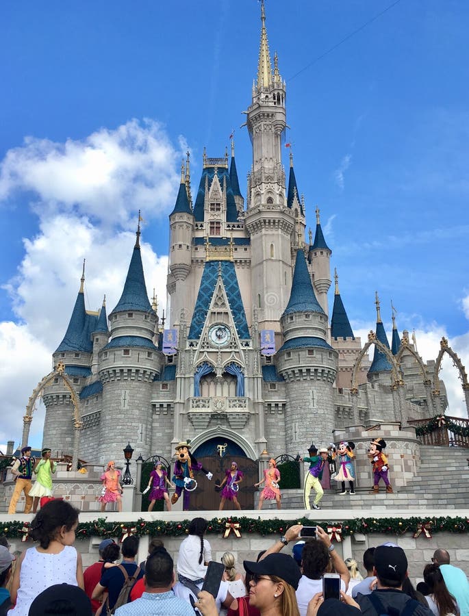 Princess kasztel w Disney królestwa Światowym Magicznym parku, Orlando zdjęcie stock Princess kasztel w Disney królestwa Światowym Magicznym parku, Orlando zdjęcie stock