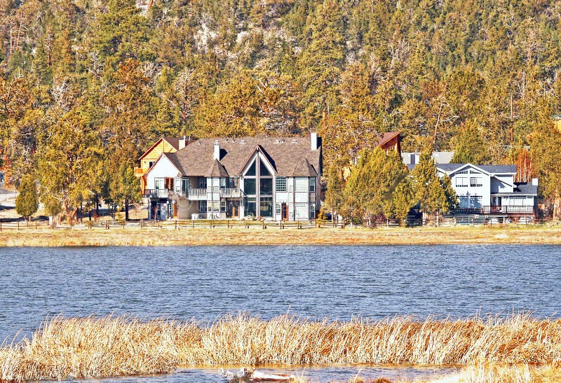 En Forme De Coeur D'étang Boulanger En Automne Dans Les Cantons De L