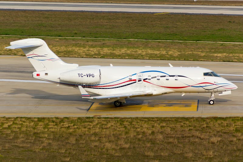 Private Jet Plane editorial photo. Image of a319, a330 85569421