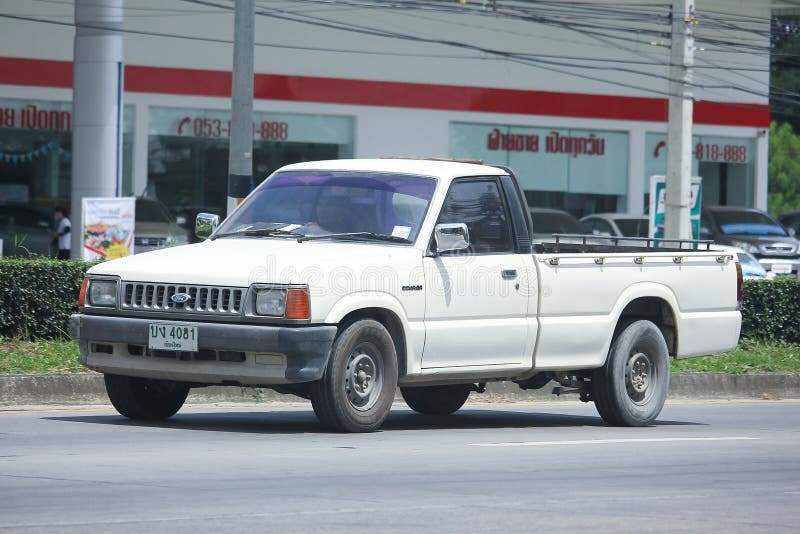  Camioneta privada, Old Ford Courier.  Foto editorial - Imagen del vehículo, potencia: 76903326