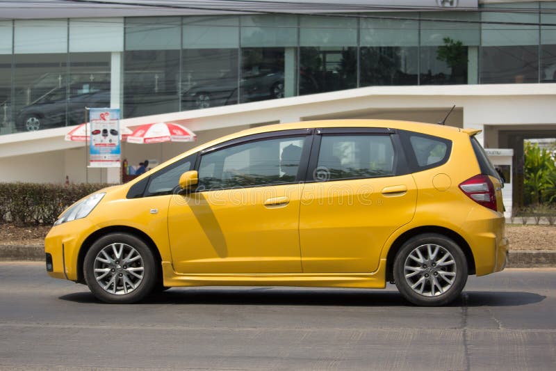 Privé stadsauto Honda Jazz Hatchback stock foto