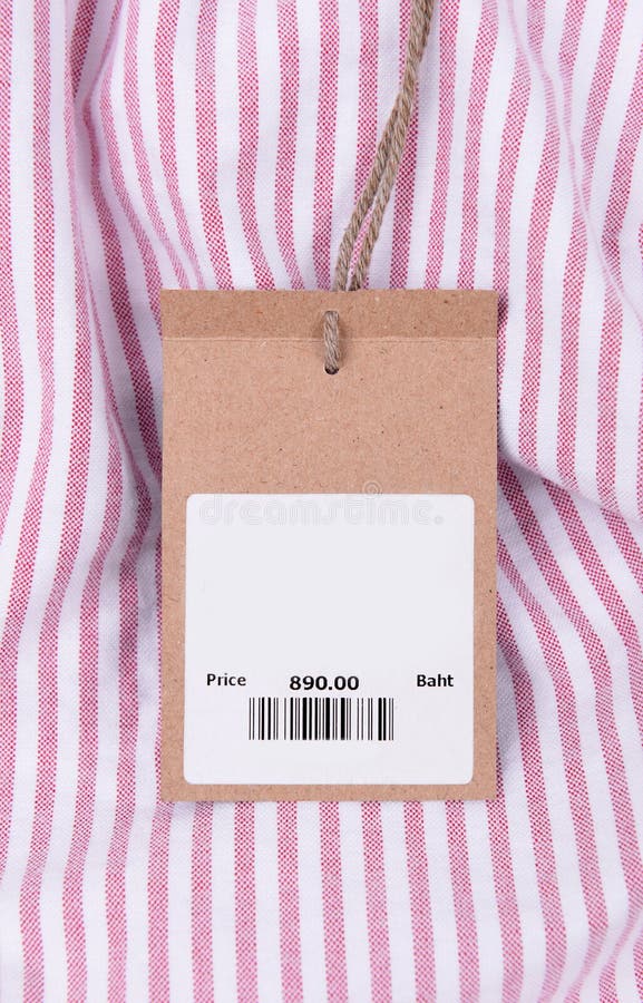 Prix à payer avec code barres sur la chemise photo stock Prix à payer avec code barres sur la chemise photo stock