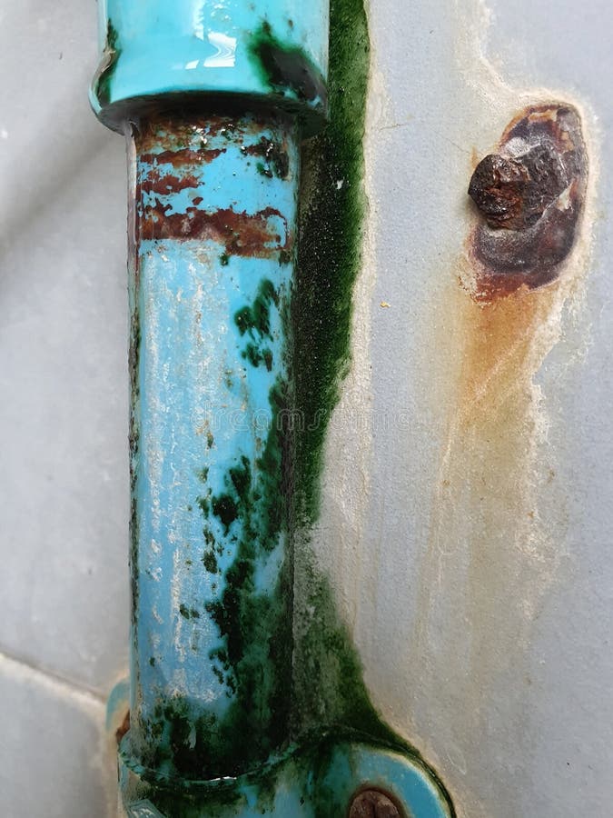 The Problem of Rust Stains and Moss Up the Water Pipes and Walls in the