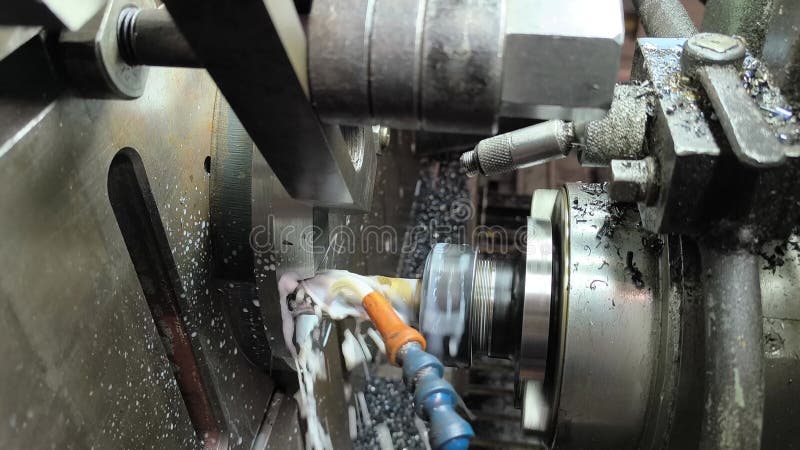 Procesamiento de metales en una máquina cnc