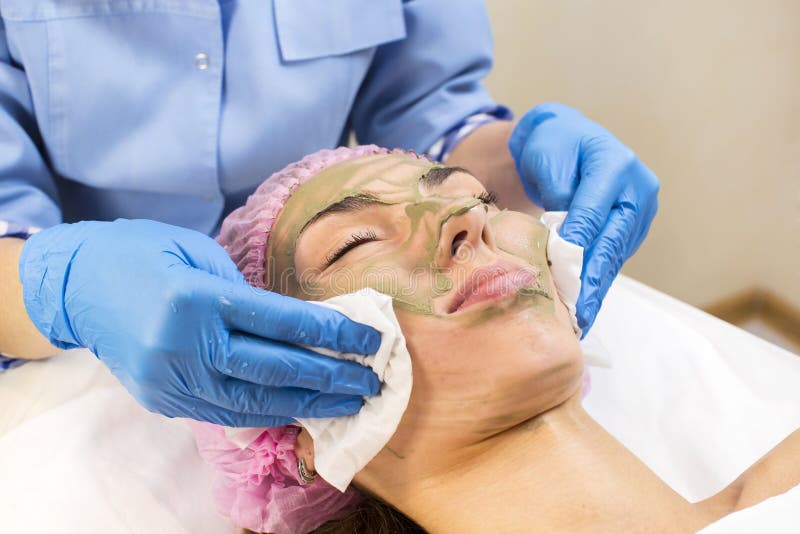 Process Cosmetic Mask Of Massage And Facials Stock Image Image Of Cure Peeling 88477953