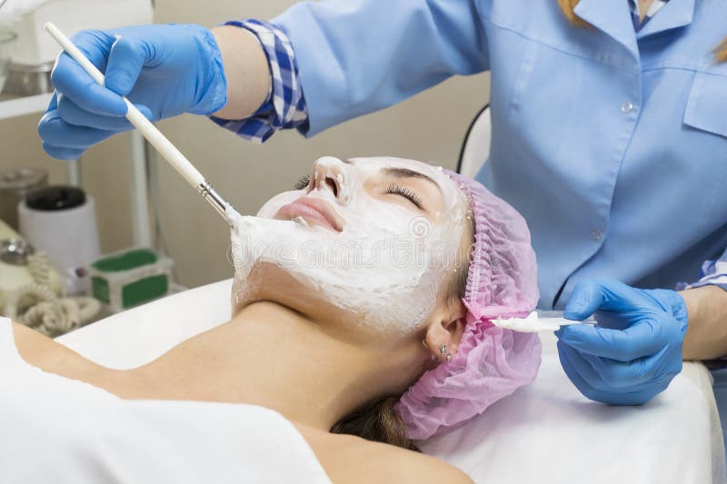 Process Cosmetic Mask Of Massage And Facials Stock Image Image Of Beautician Lovely 97604033