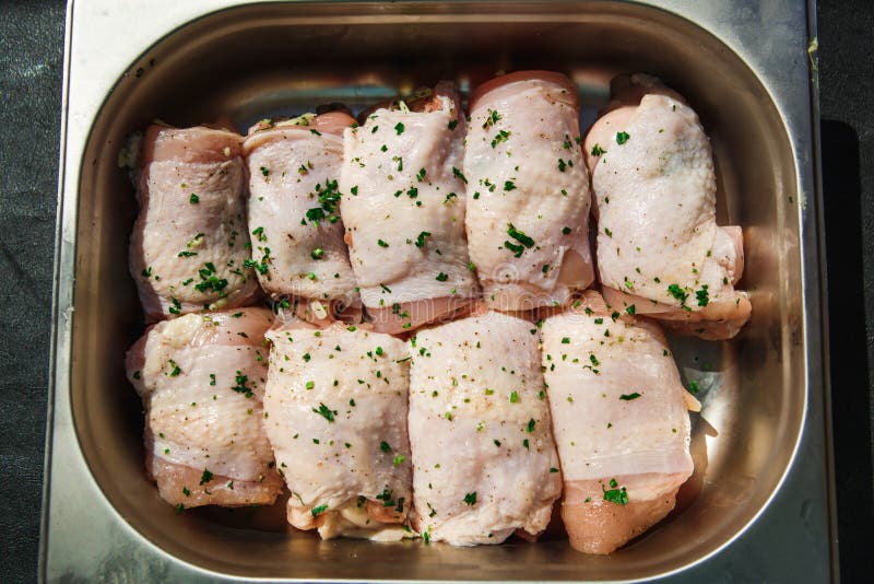 Prodotti a base di carne: cotolette, cavolo farcito, polpette in bacon immagine stock libera da diritti Prodotti a base di carne: cotolette, cavolo farcito, polpette in bacon immagine stock libera da diritti
