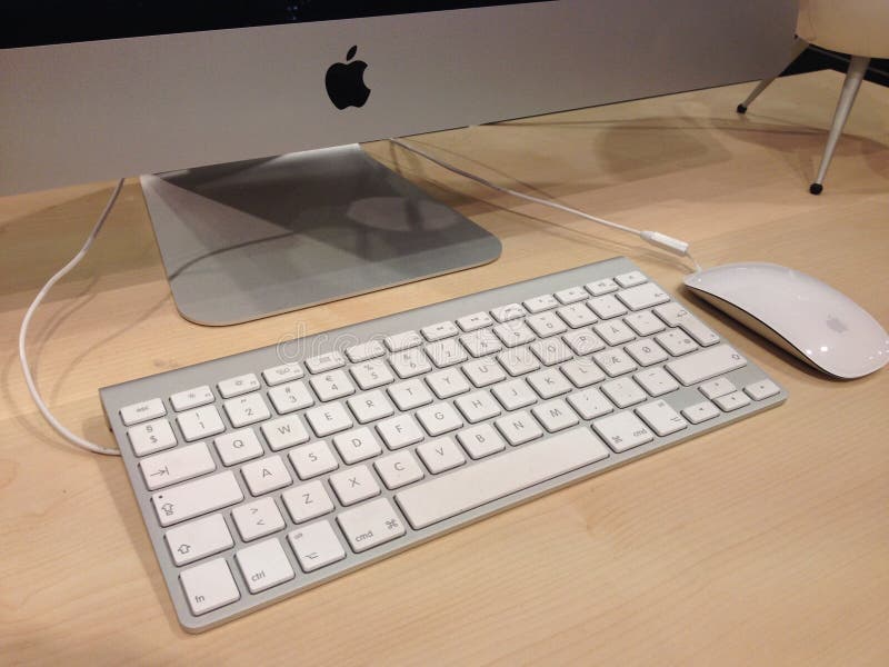 PRODOTTI DI APPLE MAC fotografia stock libera da diritti PRODOTTI DI APPLE MAC fotografia stock libera da diritti