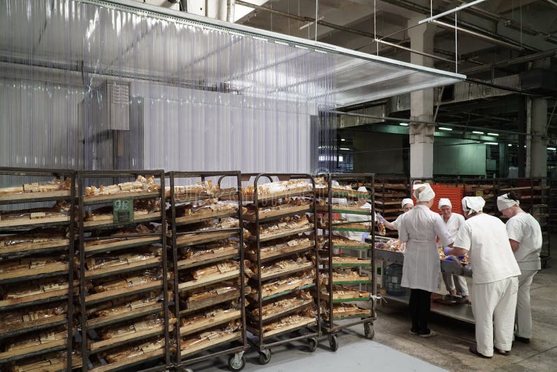 Saigon Vietnam Jan 2019 Bread Process Using Flour Mixing Machine – Stock  Editorial Photo © phuongphoto #237165580