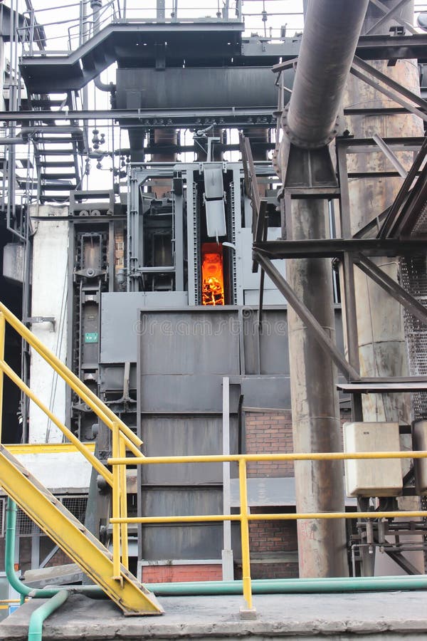 Production De Fer Dans L'usine Photo stock Image du usine, dans