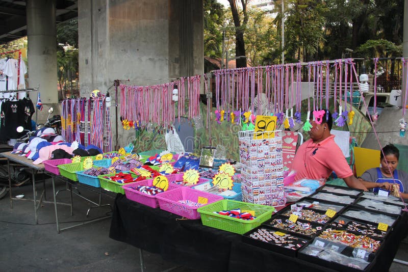 Productos para los manifestantes antigubernamentales fotografía de archivo libre de regalías Productos para los manifestantes antigubernamentales fotografía de archivo libre de regalías