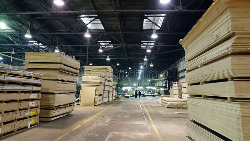Produkcja uwarstwiaj?cy fiberboard Fibreboard prze?cierad?a dla meblarskiej produkcji fotografia royalty free Produkcja uwarstwiaj?cy fiberboard Fibreboard prze?cierad?a dla meblarskiej produkcji fotografia royalty free