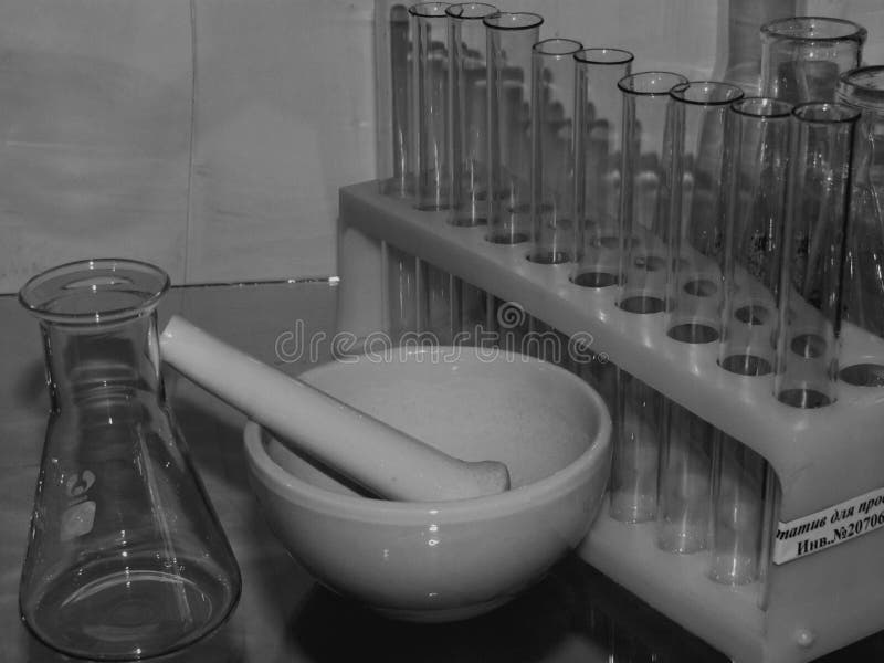 Produtos vidreiros de laboratório químicos do vidro resistente ao calor fotos de stock Produtos vidreiros de laboratório químicos do vidro resistente ao calor fotos de stock