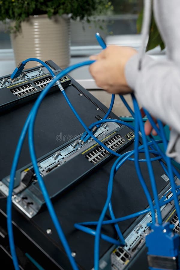 How do I install my NETGEAR Nighthawk Mesh WiFi 6 products?