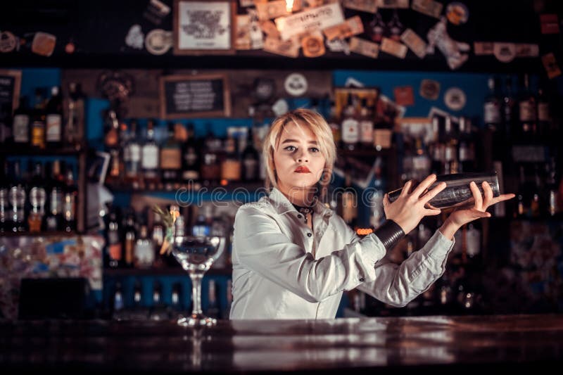 Professional Girl Bartending Surprises with Its Skill Bar Visitors in ...