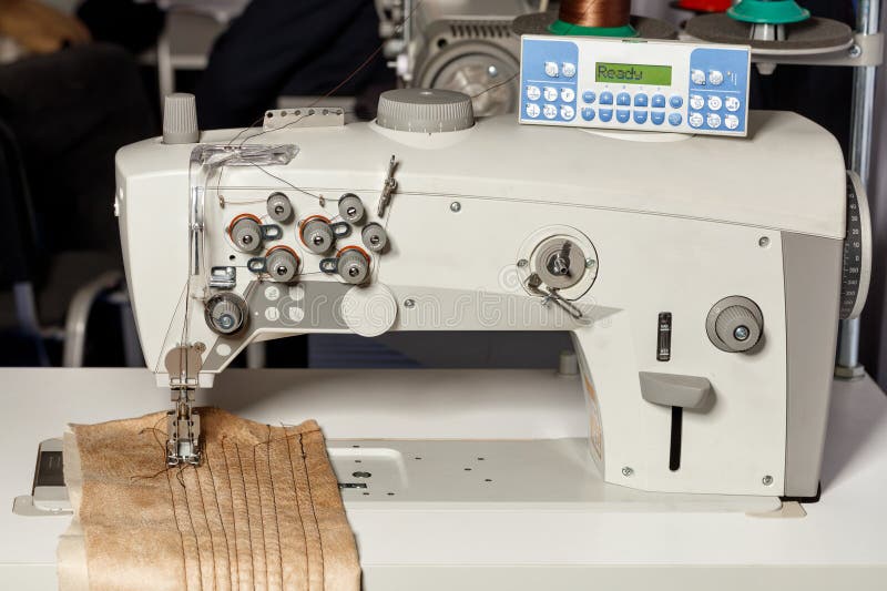 Professional Programmable Sewing Machine for Hemming and Sewing Clothes