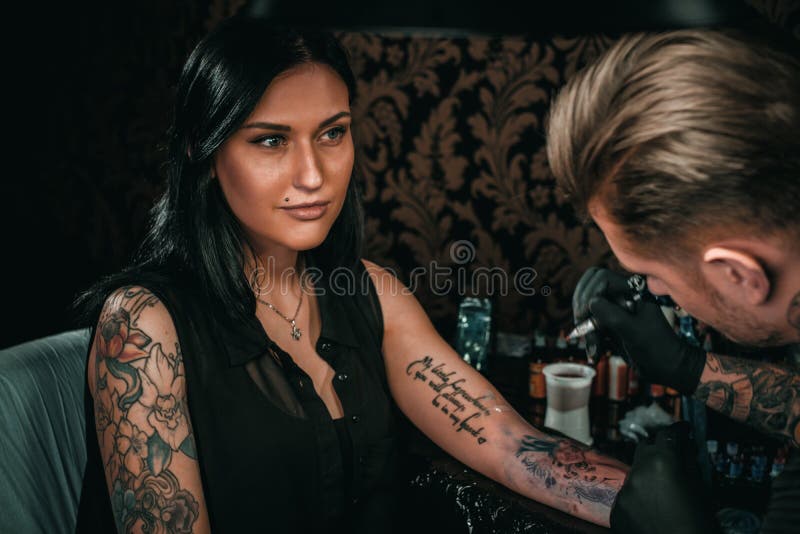 9,880 Tattoo Artist Stock Photos - Free & Royalty-Free Stock Photos from  Dreamstime